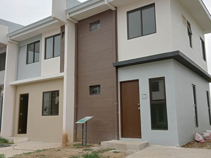 Affordable Luxury Living: Amaia Series Nuvali Townhouses (3BR!)