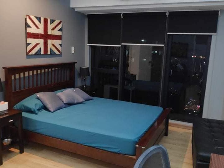 1 Bedroom Condo for sale in Knightsbridge Residences