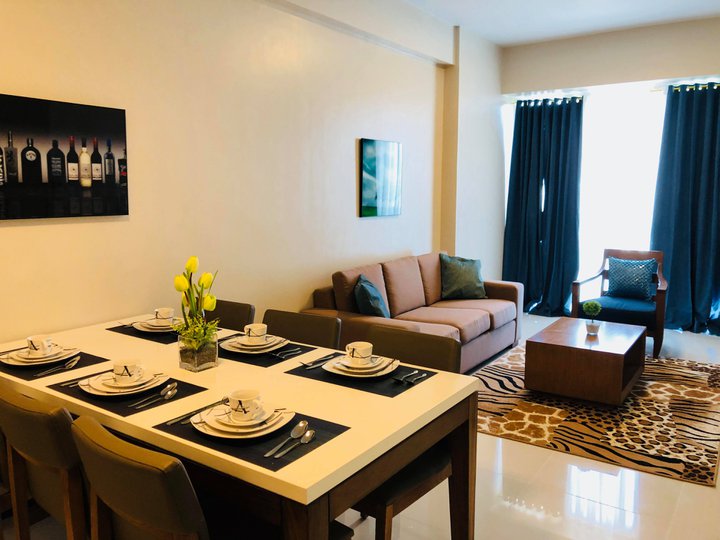 2BR UNIT FOR SALE AT 8 NEWTOWN BOULEVARD CEBU