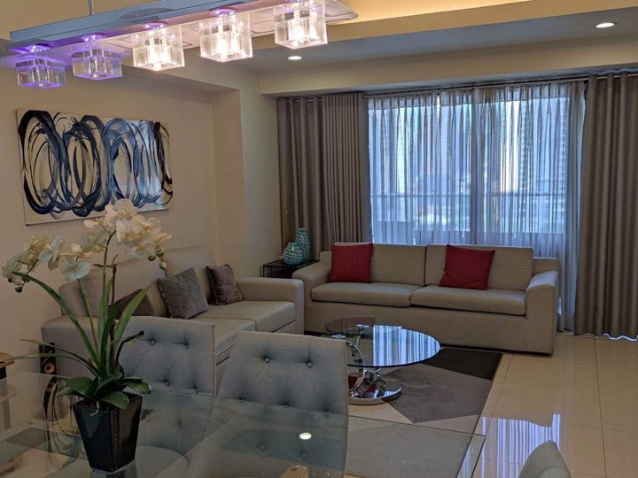 Modern and luxurious 1 Bedroom in Arya Residences BGC for lease