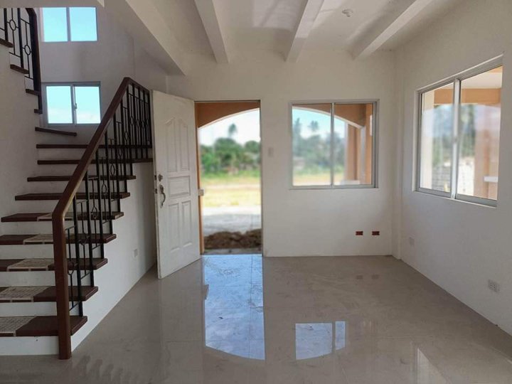 5-Bedrooms with Balcony and Carport in Malolos, Bulacan