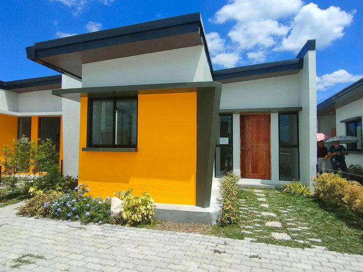 PARADISIMO; 2-bedroom Bungalow Single Attached House For Sale in Naic
