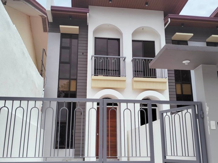 3 Bedroom, 3 T&B Townhouse Unit for Sale in Las Pinas, Metro Manila
