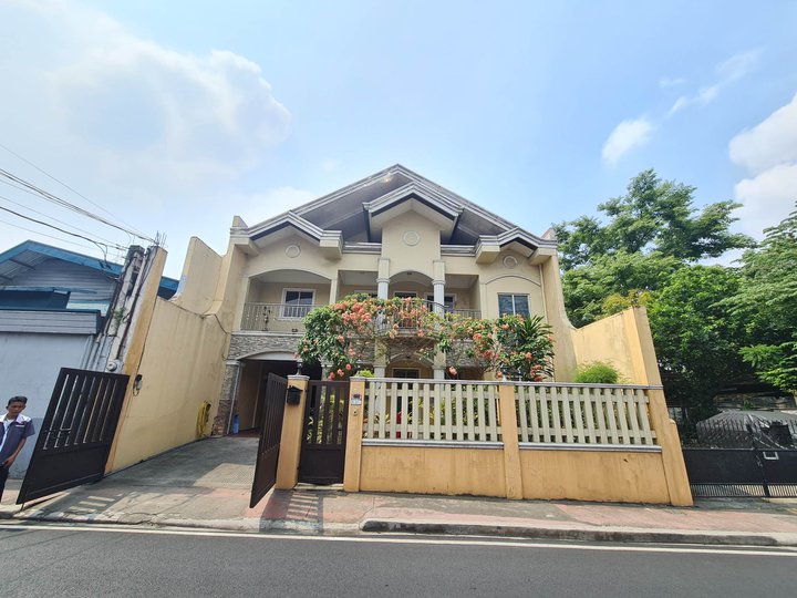 5-Bedroom Single Attached House and Lot For Sale Parang Marikina City