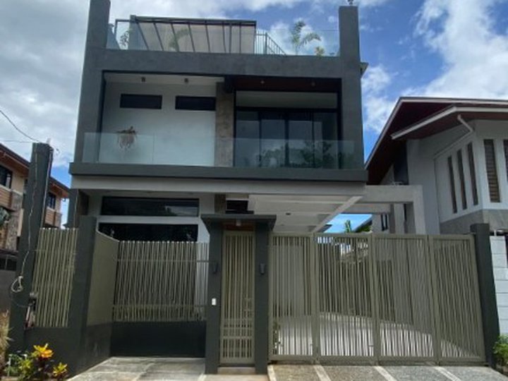 5-bedroom Single Detached House For Sale in Marikina Metro Manila