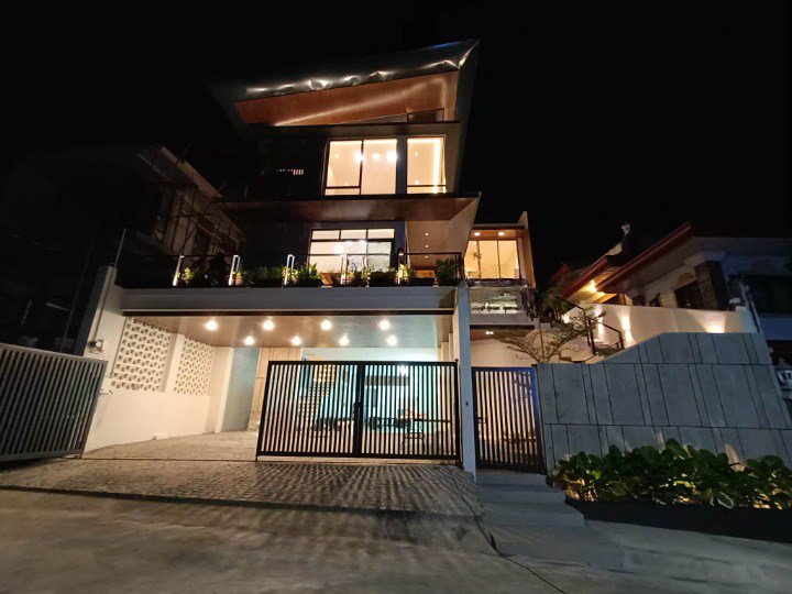 Modern House & Lot with Pool FOR SALE IN ANTIPOLO!