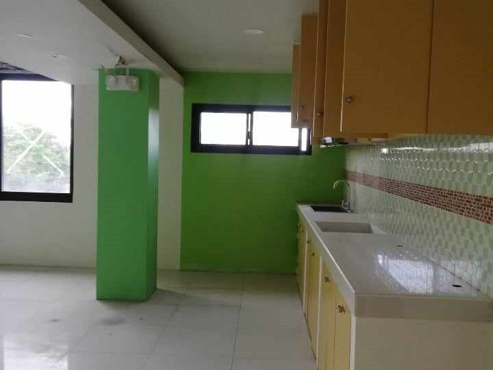 BUILDING FOR SALE IN TARLAC