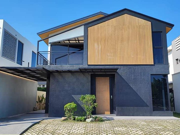 4BR Casa Industria House For Sale in Angeles Pampanga