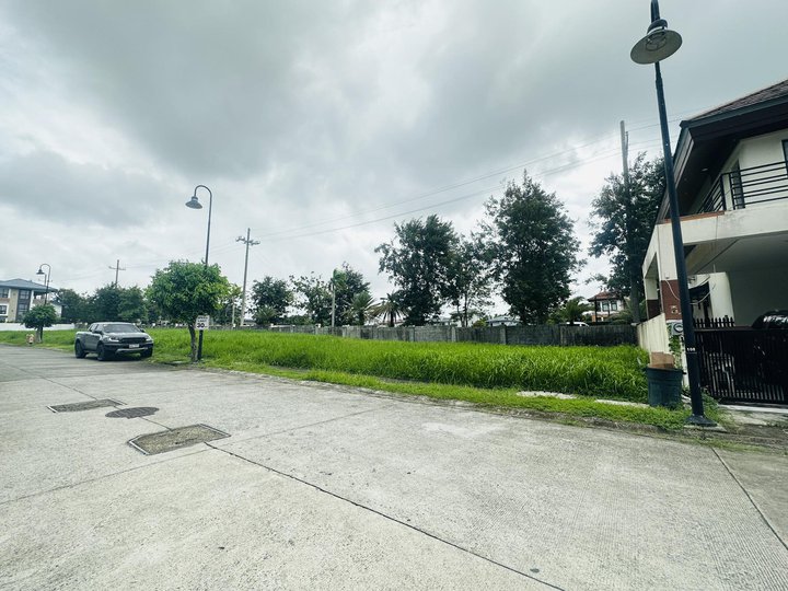 Lot for sale in Bali Mansions near Nuvali and CALAX
