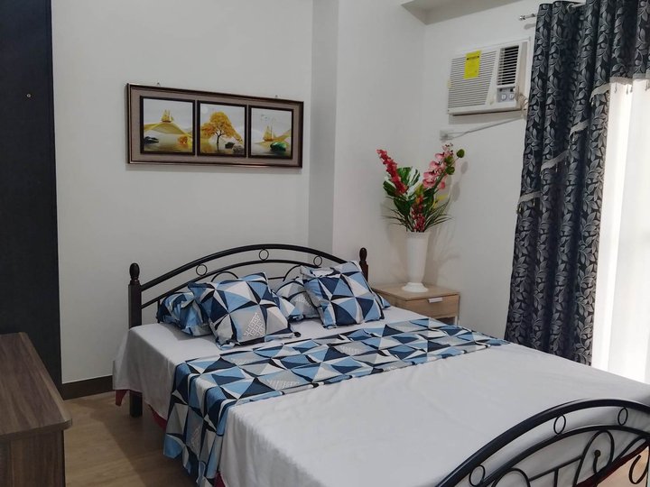 High-ceiling, 2BR Condo For Rent in Infina Towers, Quezon City