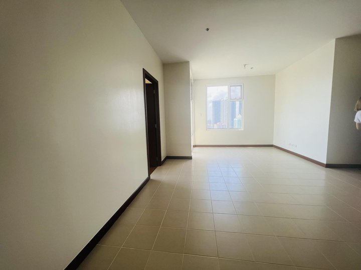 three bedroom makati Rent to own condominium in makati