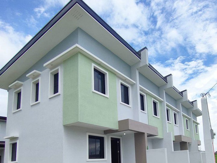 RFO 3-bedroom Townhouse For Sale near Clark Airport