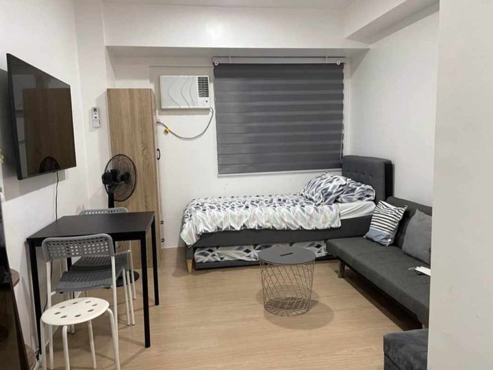 FOR RENT FURNISHED STUDIO MPLACE IN QUEZON CITY