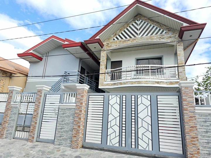TWO-STOREY HOUSE AND LOT WITH TWO-STOREY APARTMENT FOR SALE