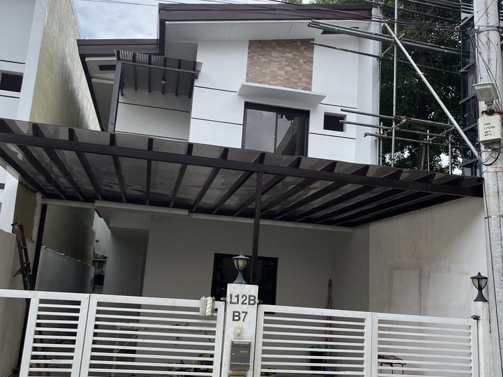 SINGLE ATTACHED FOR SALE IN MULTINATIONAL VILLAGE, PARANAQUE