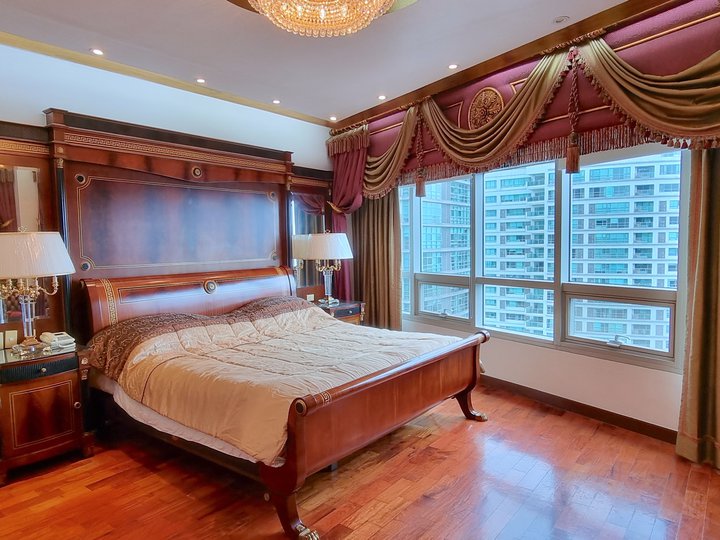 186.00 sqm 3-bedroom Condo For Sale in Makati Metro Manila