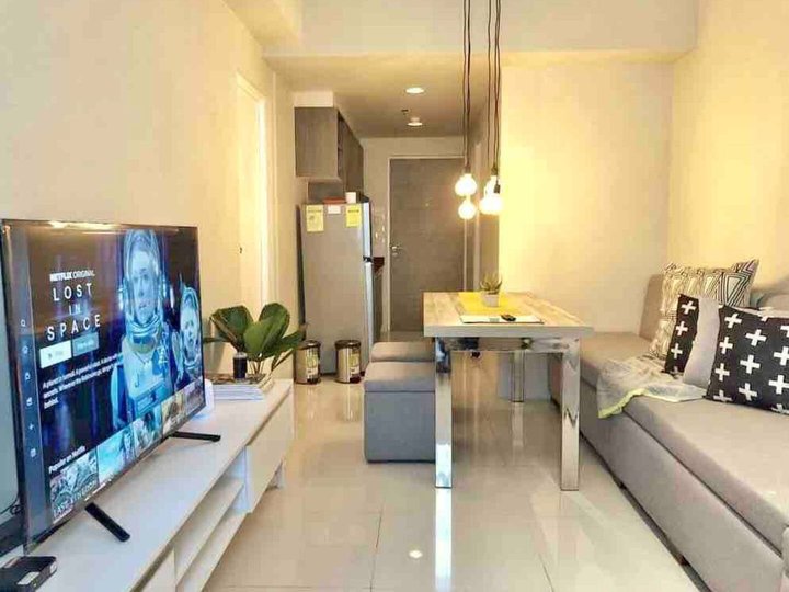 FOR RENT 1 BEDROOM WITH 2 BATH FULLY FURNISHED IN ORTIGAS