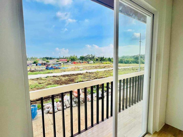 3-bedroom townhouse  for sale in lipa batangas