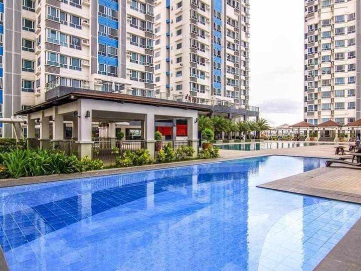 Fully Furnished 3Bedroom 2T&B with Parking Condo Unit in Araneta QC