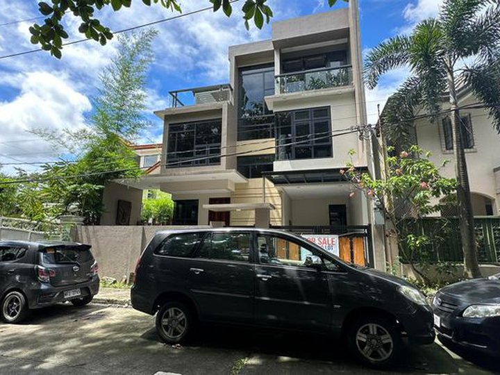 5-bedroom Single Detached House For Sale in Antipolo Rizal