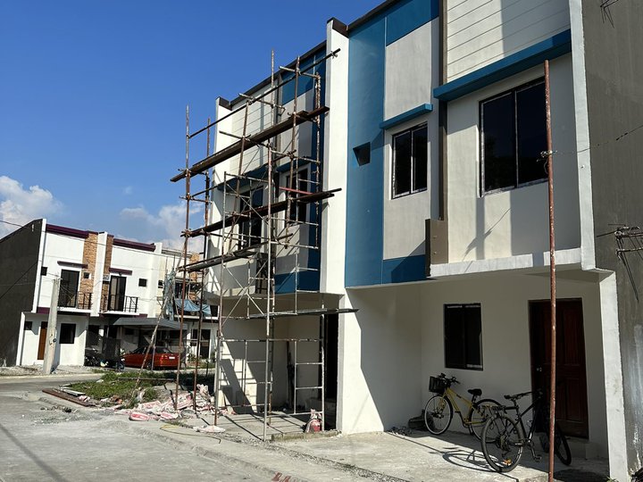 3 Bedroom Townhouse For Sale in Marilao Bulacan near SM and Puregold