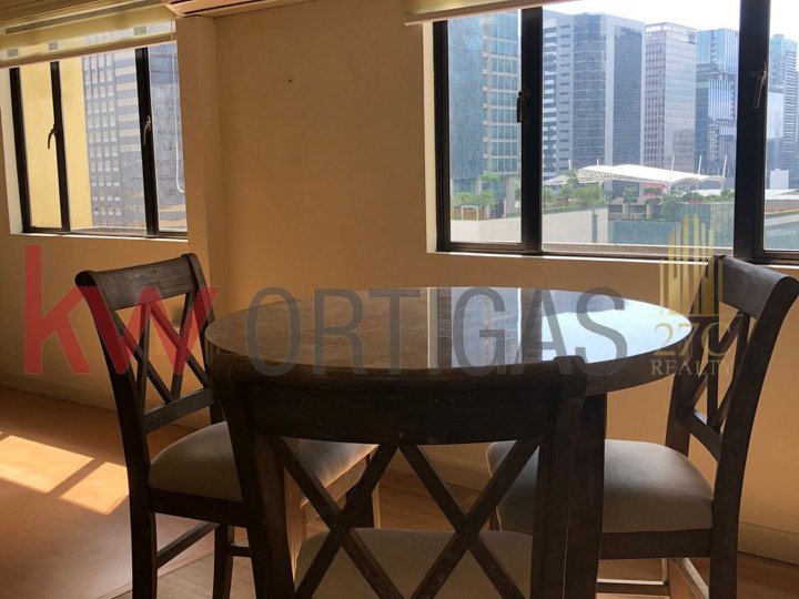 2 BR Condo Unit for Sale at Forbeswood Height, BGC, Taguig City