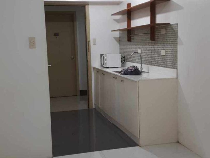 Semi-Furnished Studio Unit for Rent near Ayala the 30th Pasig