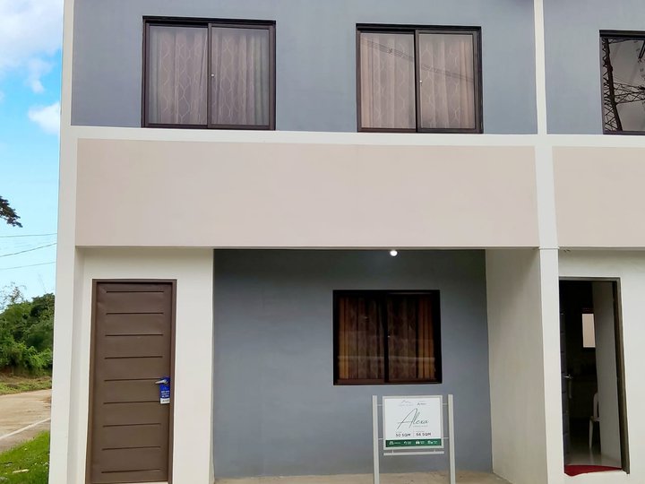 Affordable along the highway townhouse sa San Jose Del Monte Bulacan