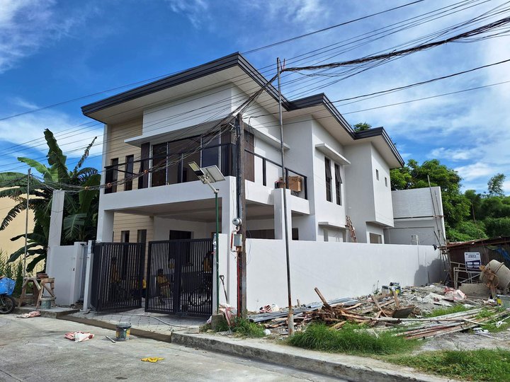 4-bedroom Single Attached House For Sale in Pasig Metro Manila