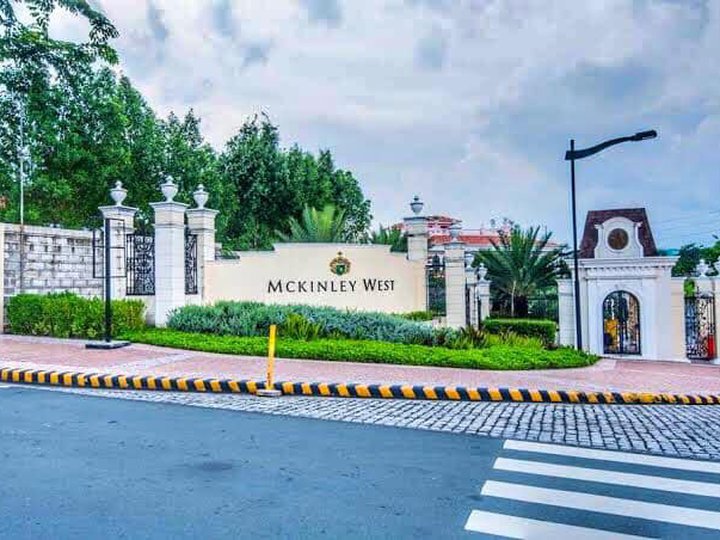 McKinley West Residential Lot for Sale near Forbes Park and BGC [Lot 🚜] (November 2023) in