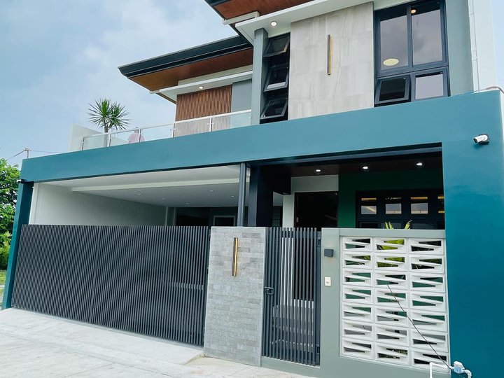 BRAND NEW HOUSE AND LOT WITH SWIMMING POOL IN ANGELES CITY NEAR KOREAN TOWN AND CLARK