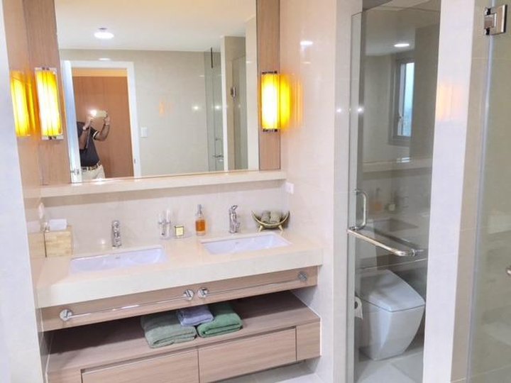 3BR for rent at One Shangri-la Place - CRSL0211