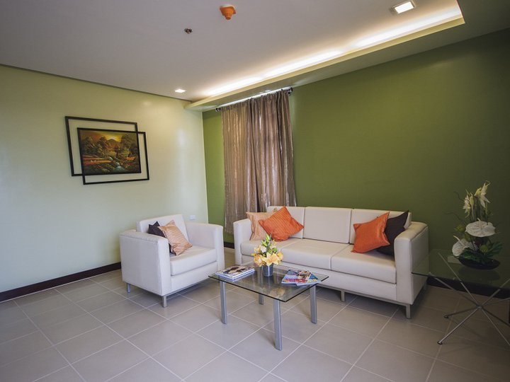 3Bedroom with U-shaped Kitchen free wifi and Indoor Parking