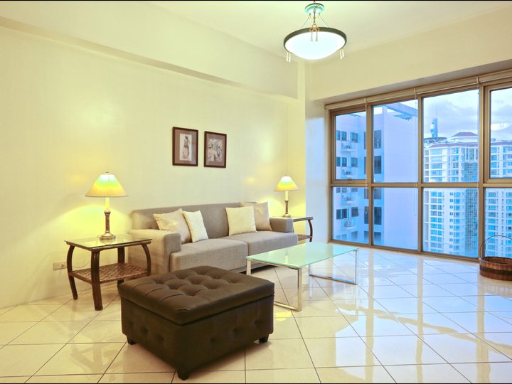 Beautiful 1BR Unit in Paseo Parkview, Salcedo Village Makati