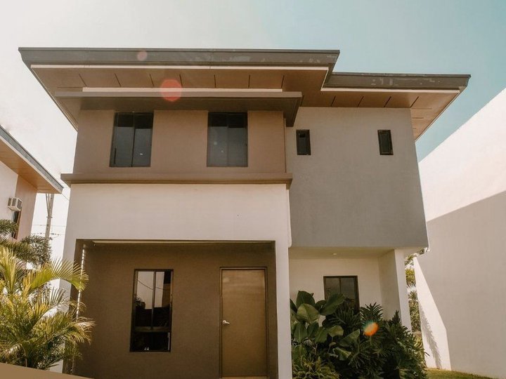 SD103 - 3-Bedroom Single Detached House For Sale in Lipa Batangas