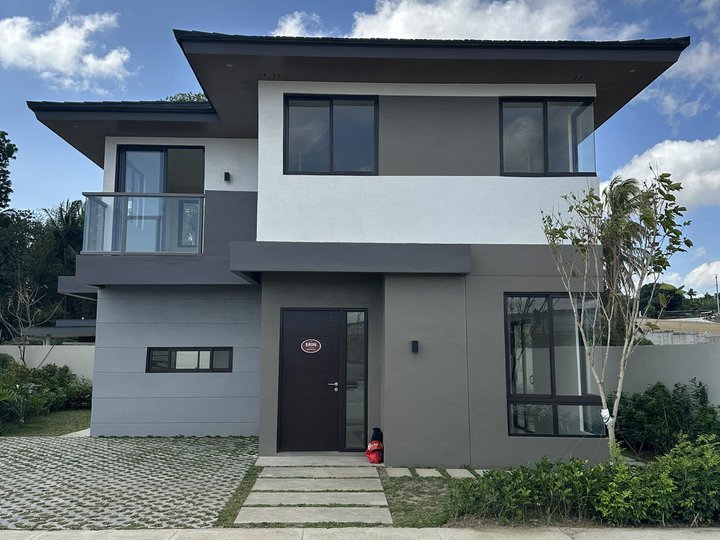 3-bedroom Single Detached House For Sale in Nuvali Santa Rosa Laguna