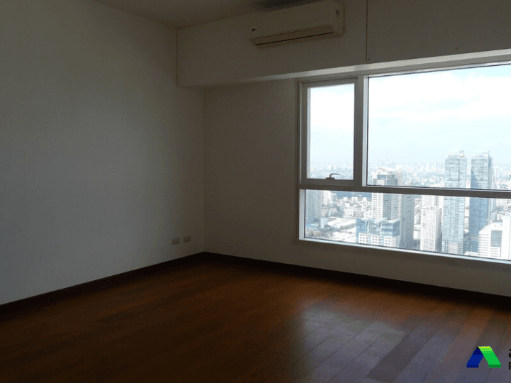 3-bedroom Condo For Rent w/ Parking Slot in Pasig Metro Manila