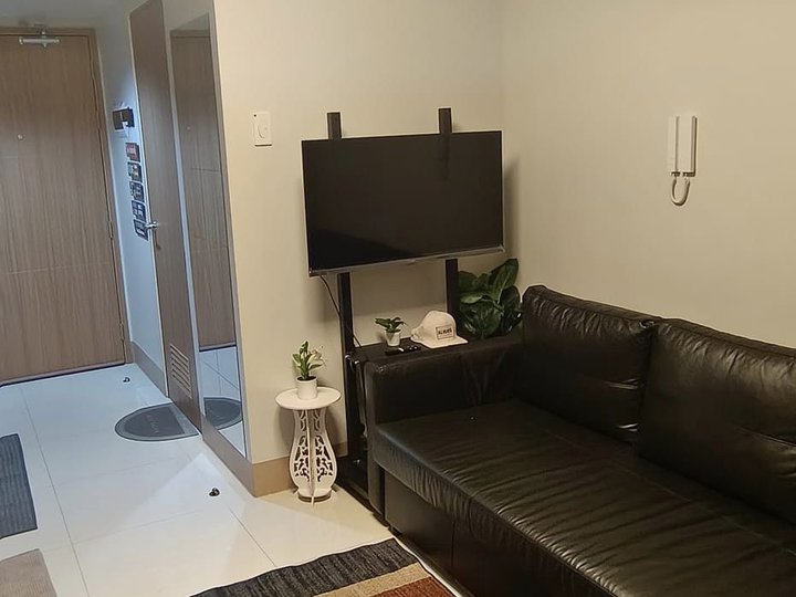 Fully furnished corner unit condo at Shore 3 Residences for Sale