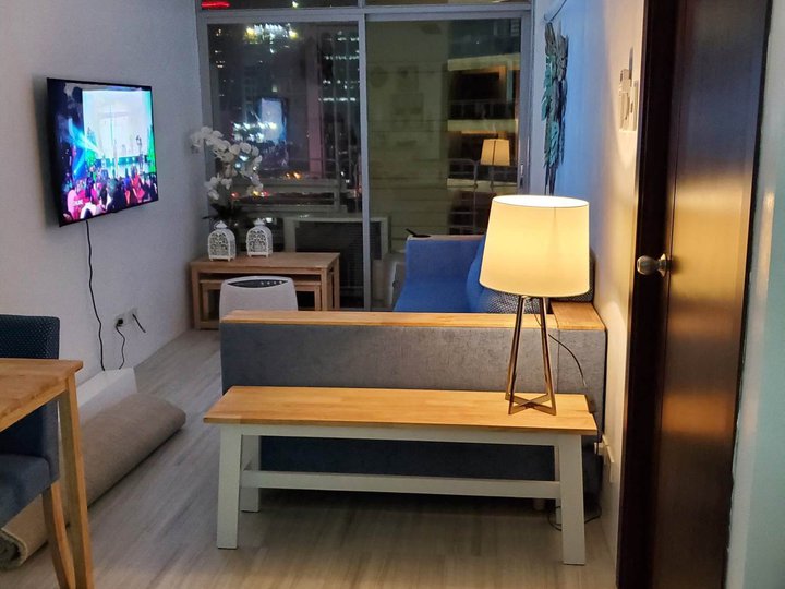 Newly Ronovated 43.60 sqm 1-bedroom Residential Condo For Sale in  A Venue Residences - Makati