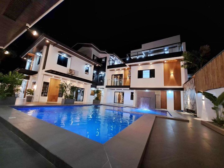 8 Bedrooms For Sale in Taytay Rizal with Swimming pool
