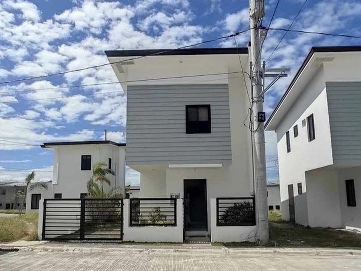 2-bedroom Single Attached House For Sale in Trece Martires Cavite