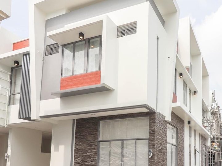 Modern 3 Bedroom Townhouse For Sale In Quezon City