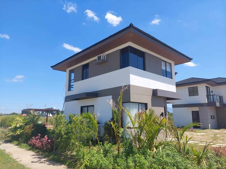 Pre-selling Single Detach House for sale in Nuvali Santa Rosa Laguna