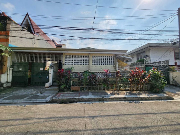 400sqm Single Attached House For Sale in Quezon City / QC