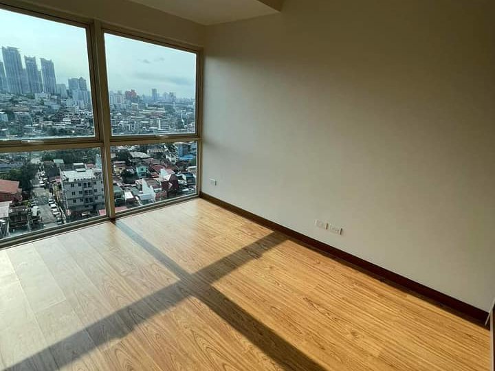 RENT-TO-OWN 1-BEDROOM CONDO IN BGC!