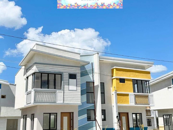 Estanzia Enclave by Elanvital offers a NO EQUITY 3-bedroom Duplex House in Tanza- 45K cash out only!