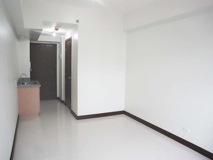 RFO condo for sale near Dela Salle University