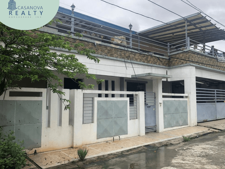 5-bedroom Rowhouse For Sale in Paranaque Metro Manila