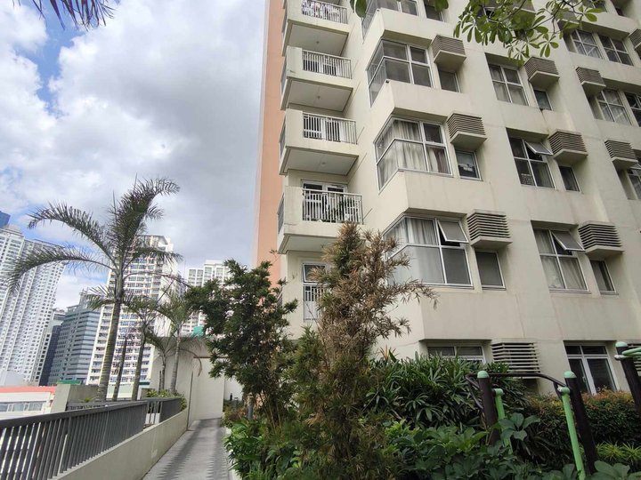 Elevate Your Lifestyle: Rent-to-Own Condominium Titles in Makati'