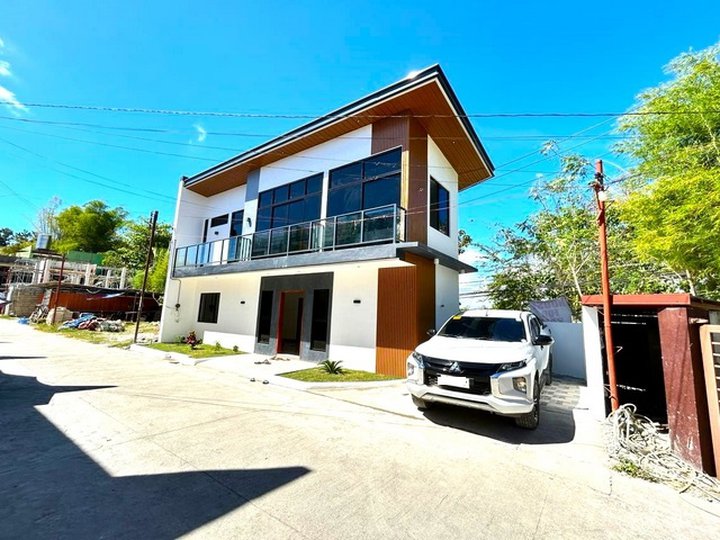 4-bedroom Single Detached House For Sale in Casili Consolacion Cebu